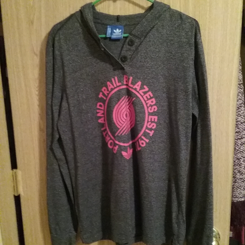 Portland Trailblazer Adidas long sleeve shirt SZ M
